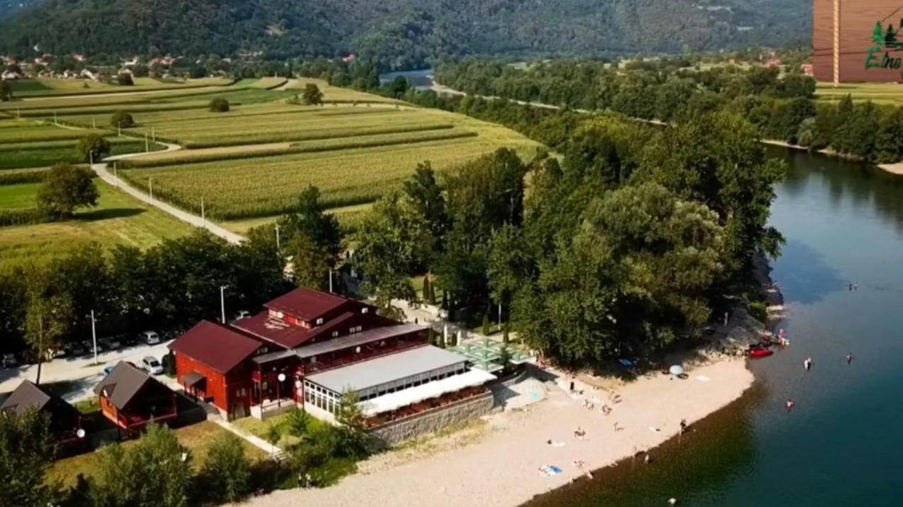 Etno Selo Bok Bed and Breakfast Vrhpolje Buitenkant foto