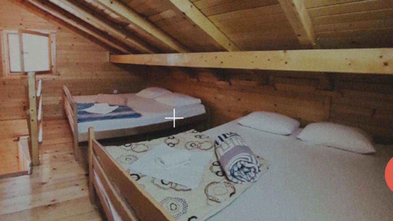 Etno Selo Bok Bed and Breakfast Vrhpolje Buitenkant foto
